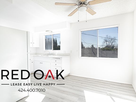 3rd image of 3836 Baldwin Ave #114