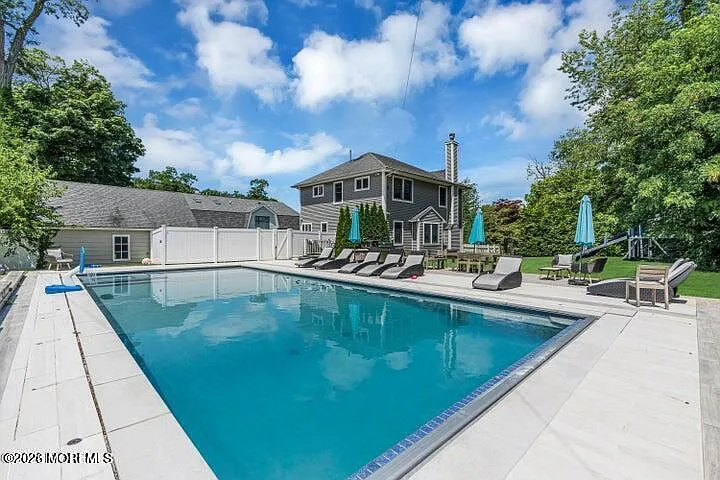 250 Alpern Ave — Photo 6