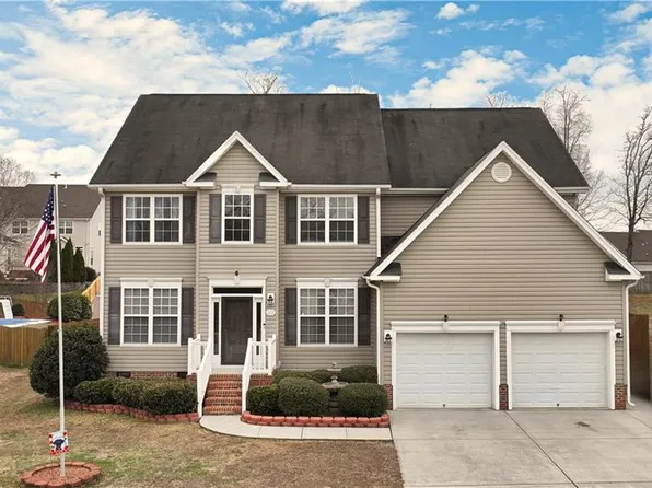 222 Mahogany Dr, Thomasville, NC 27360