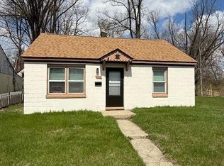 21554 W Davison St, Detroit, MI 48223