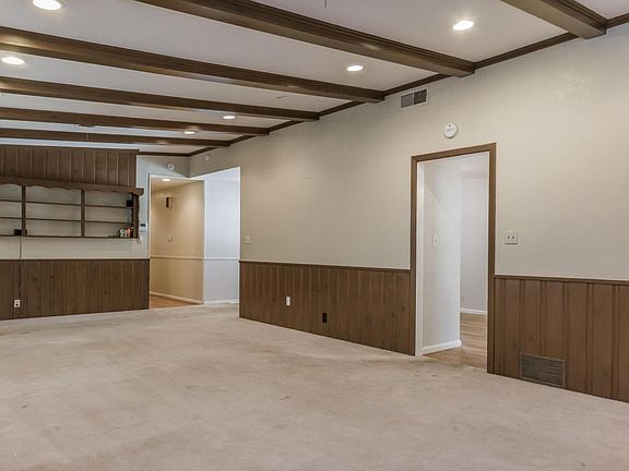 Living Room (2)