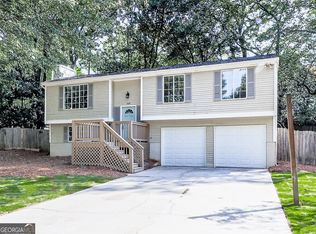 380 Roswell Farms Rd, Roswell, GA 30075