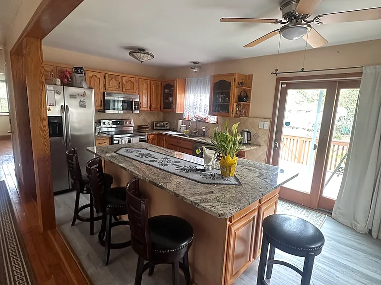 164 Georganna Dr — Photo 3