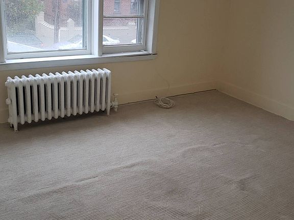 3rd image of 950 E 94th St Floor 2