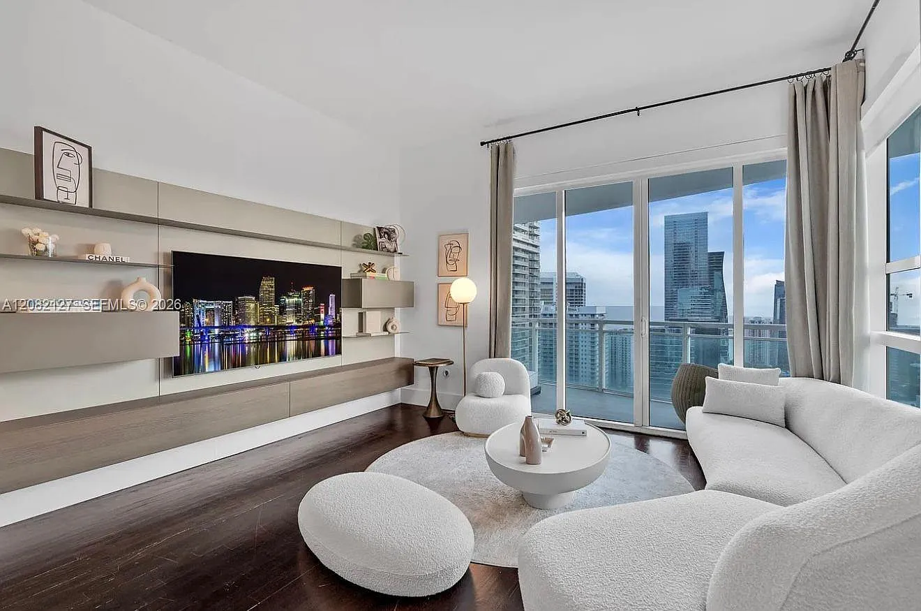 The Plaza 901 Brickell Co — Photo 1
