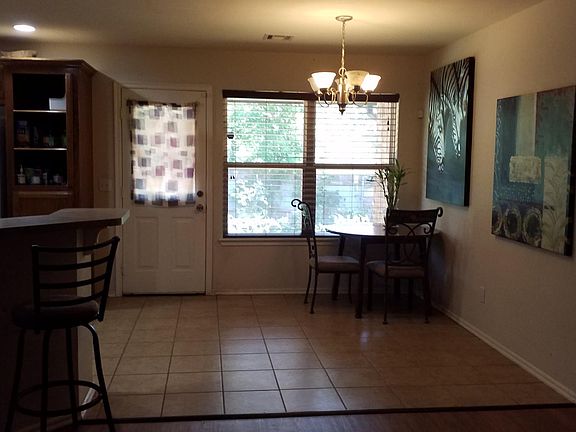 5th image of 908 NE 70th St