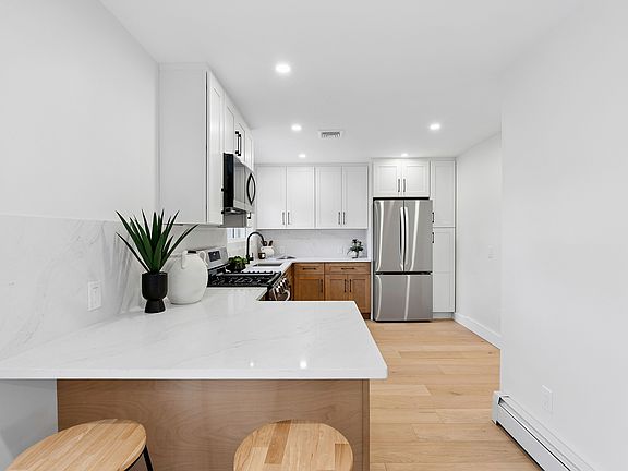 5th image of 53 Shore Rd