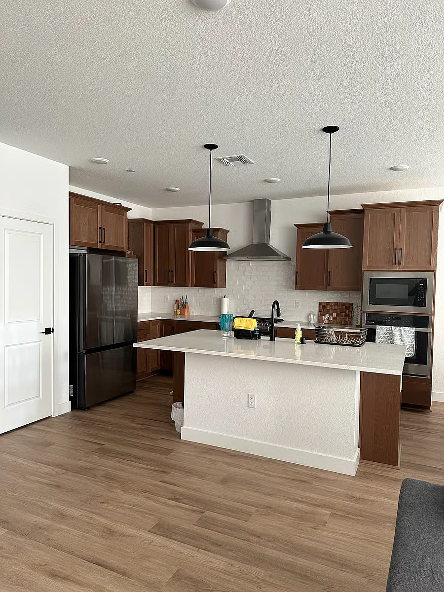 Building Photo - 15932 Mavericks Ln