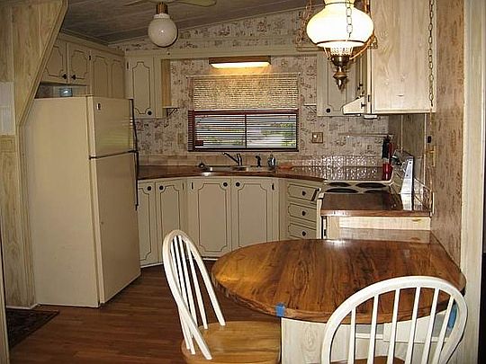4th image of 117 Robin Ln