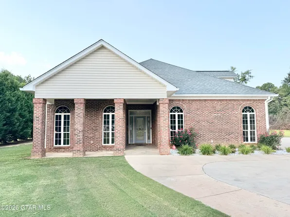 2203 Lake Lowndes Rd, Columbus, MS 39702