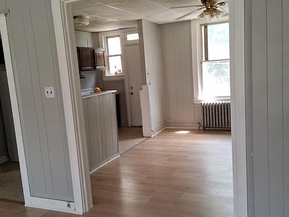 5th image of 3215 Ravenwood Ave