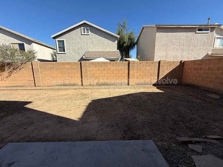 3930 W Irwin Ave — Photo 26