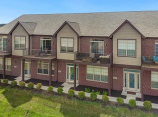 934 Fountain Pl, Schererville, IN 46375