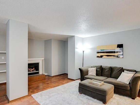 5th image of 311 Pleasant Ave APT 212