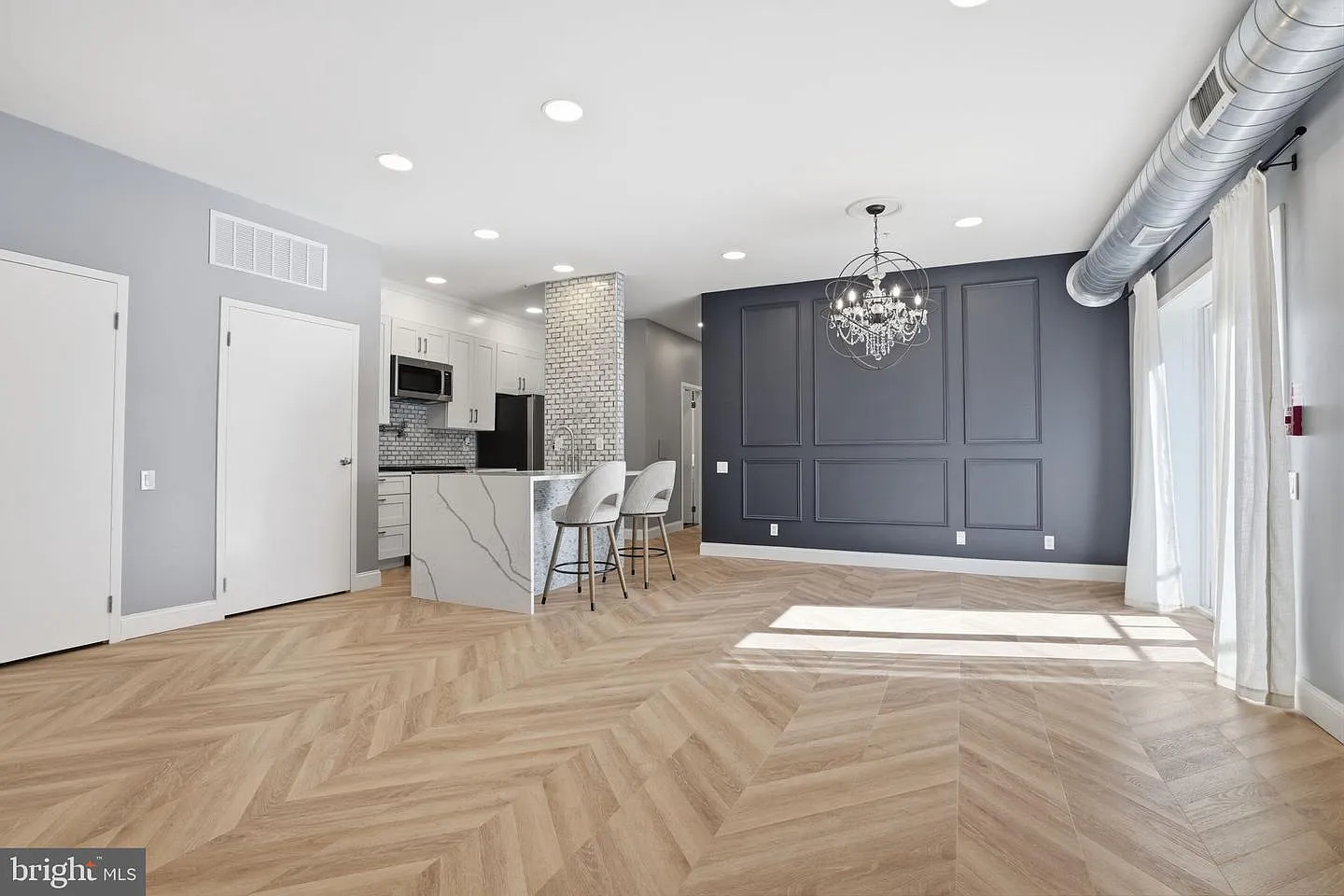 182 Gay St APT 1101 photo 1