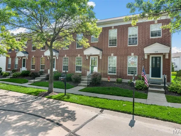 847 Boardwalk Springs Pl, O'Fallon, MO 63368