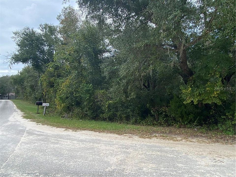 2nd image of 25951 Lake Lulu Dr