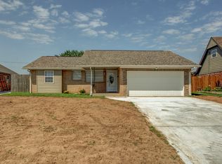 854 Cardan Pl, Moore, OK 73160
