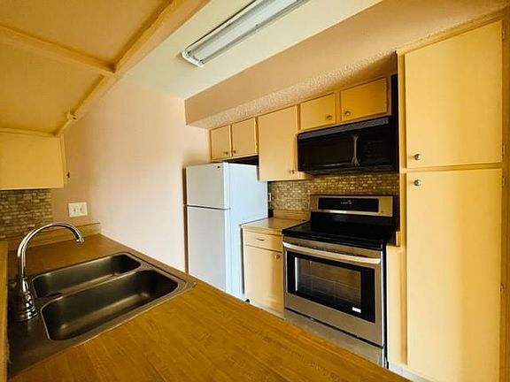 3rd image of 10110 Forum West Dr APT 336