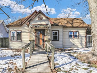 110 S Pine St, Villa Grove, IL, 61956