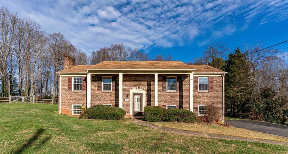 1st image of 581 Tanglewood Dr
