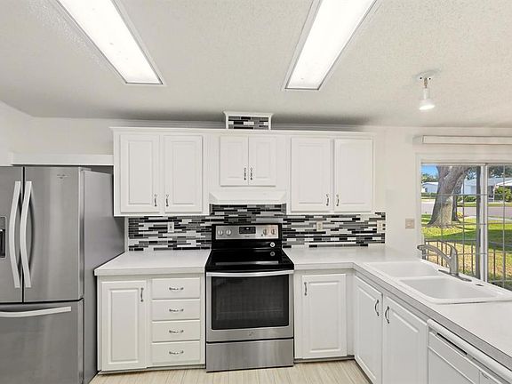 5th image of 8414 Castle Garden Rd