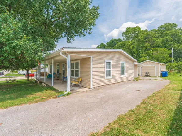 1330 Hillcrest Rd, Bedford, IN 47421
