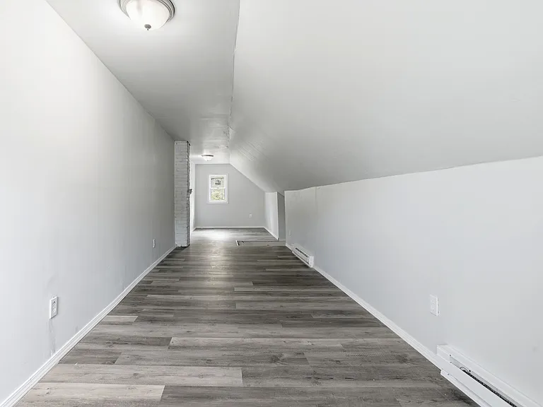 819 Princeton St — Photo 18