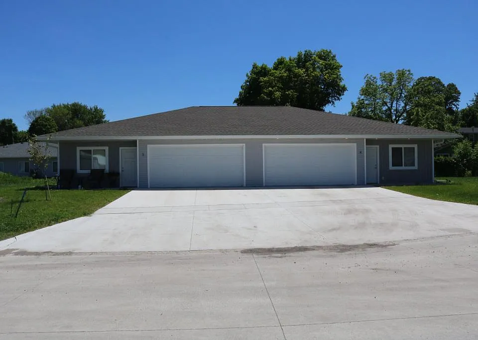 14 Reserve Ct