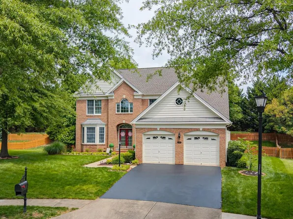 5359 Yorktown Run Ct, Haymarket, VA 20169