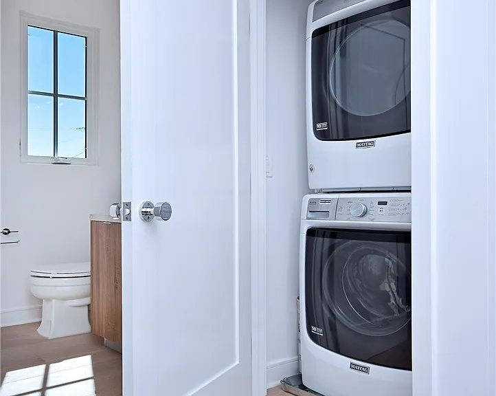 4641 Cahuenga Blvd — Photo 14