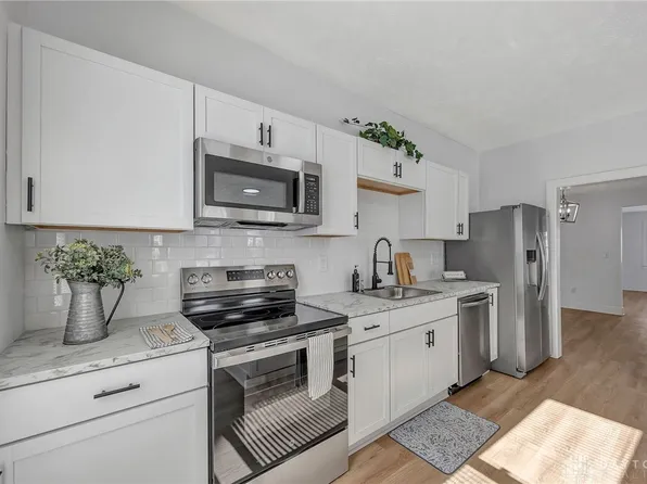 415 S 4th St, Miamisburg, OH 45342