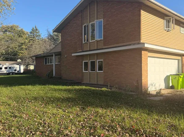 3070 E Frederick St, Midland, MI 48640