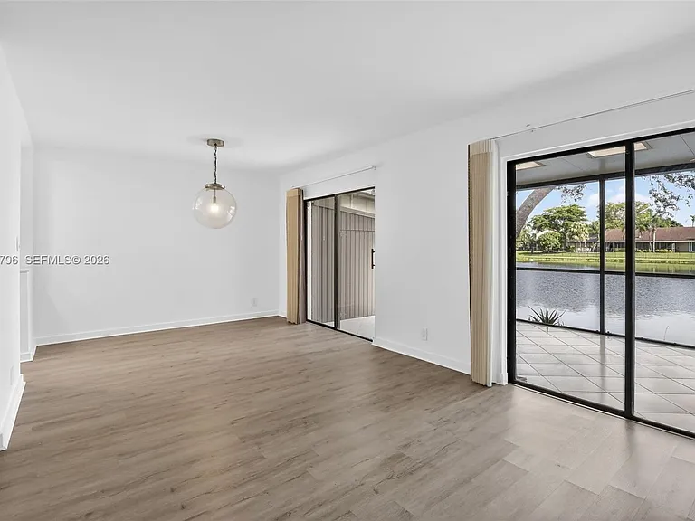 9703 N New River Canal Rd #103 — Photo 12