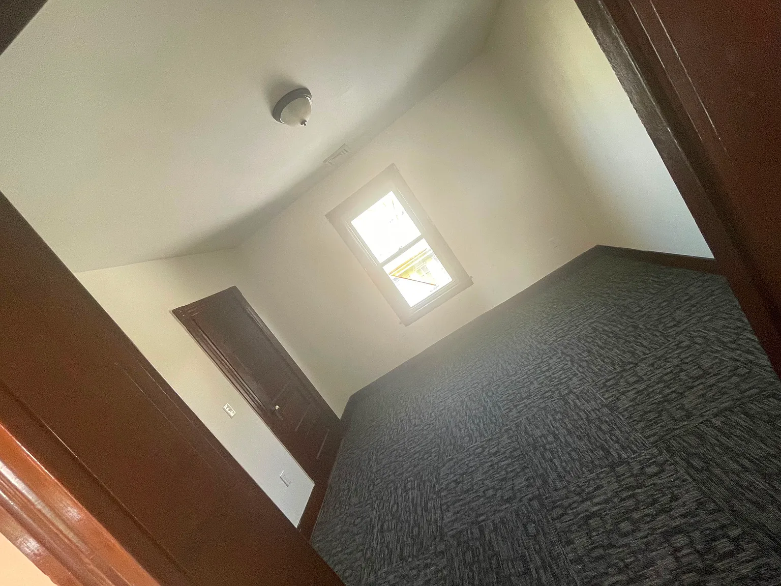 3 bed, 1150 sqft, $1,850 — Photo 3