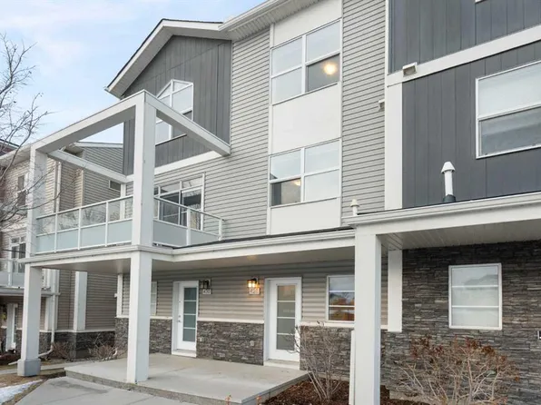 428 Redstone Vw S, Calgary, AB T3N 0M9