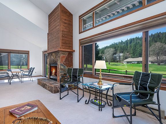 5th image of 100 Fairway Dr #100