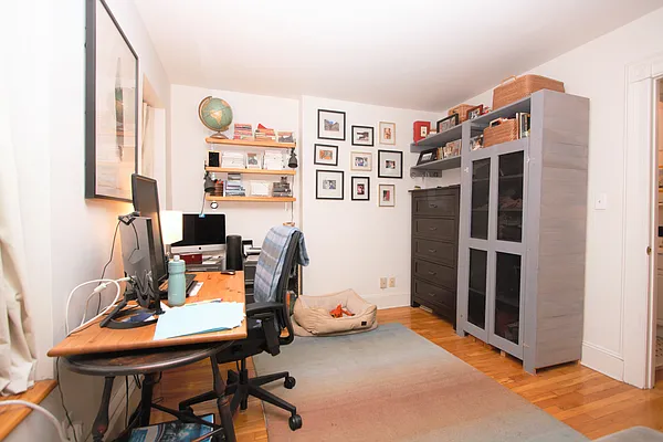 Rented by R New York | media 6