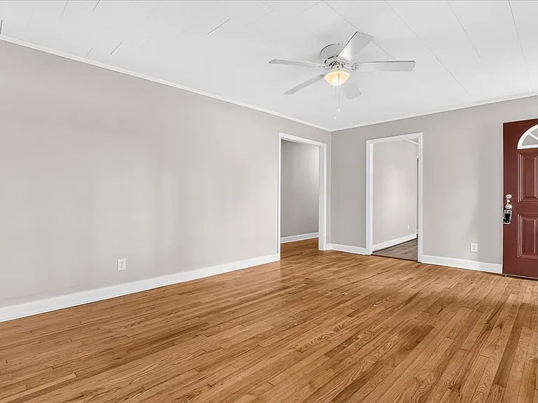 1512 Lynne Ave — Photo 5