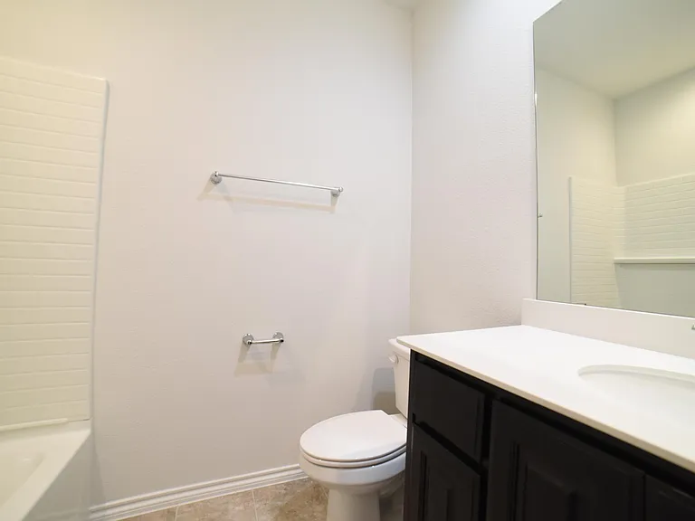 1407 Buckley St — Photo 10