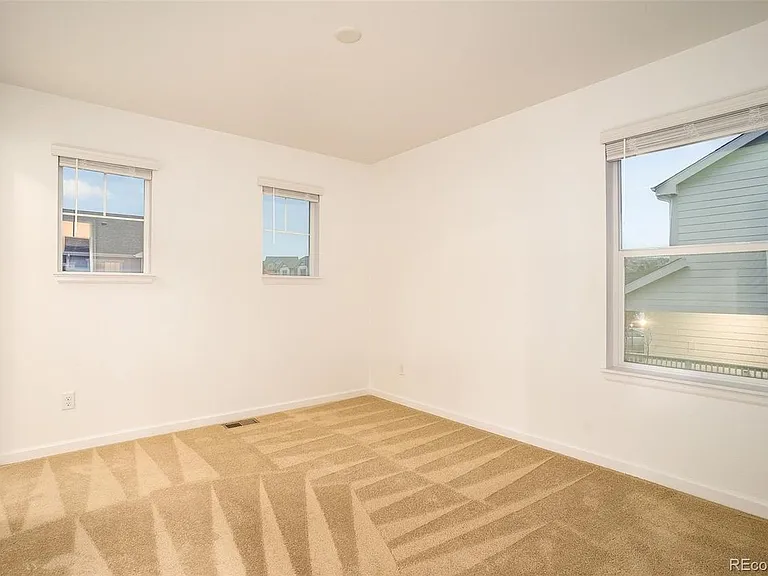 827 Marine Corps Dr — Photo 15