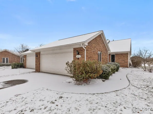 2952 Grand Isle Dr NE, Belmont, MI 49306
