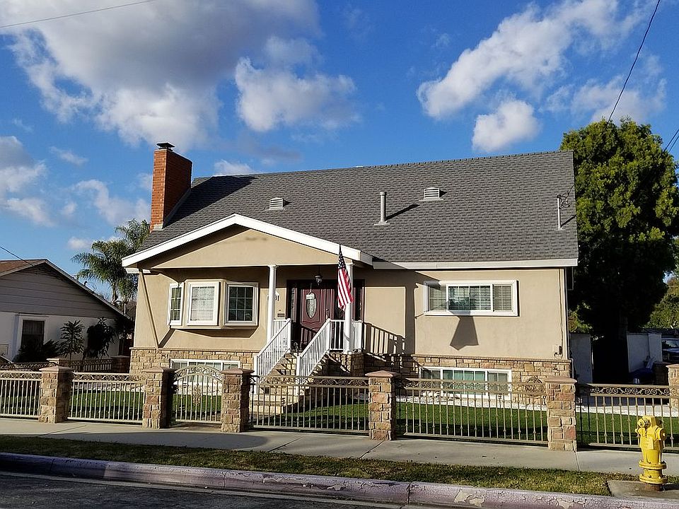 1st image of 16125 Russell St