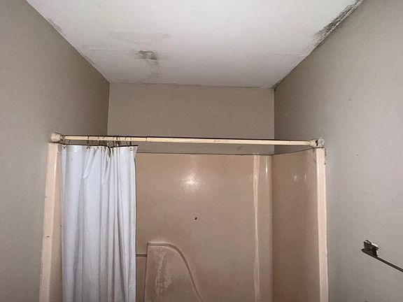 4th image of 514 S Wall St #4