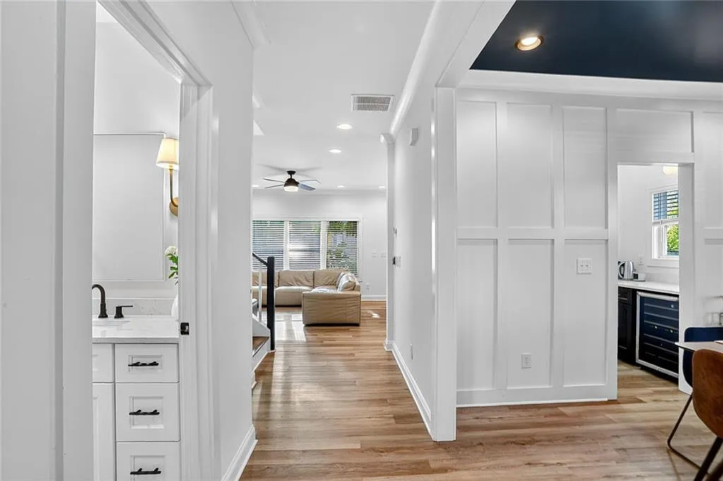 3 bed, 3.0 bath, $3,400 — Photo 3