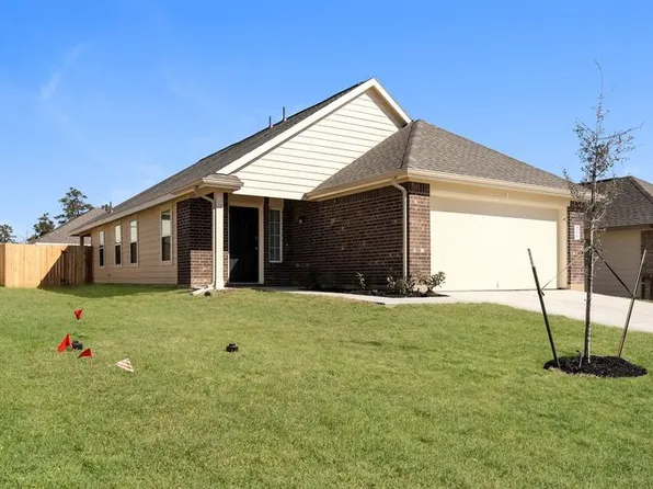 204 Fallow Deer Dr, Huntsville, TX 77320