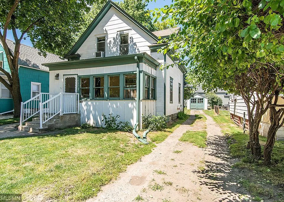 1433 Hewitt Ave