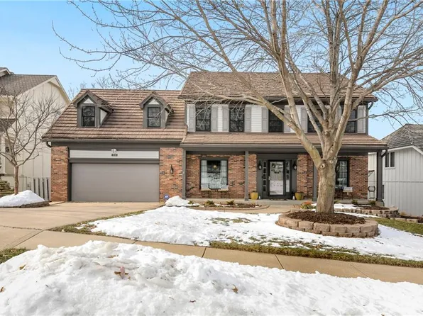 4138 NE Hampstead Dr, Lees Summit, MO 64064