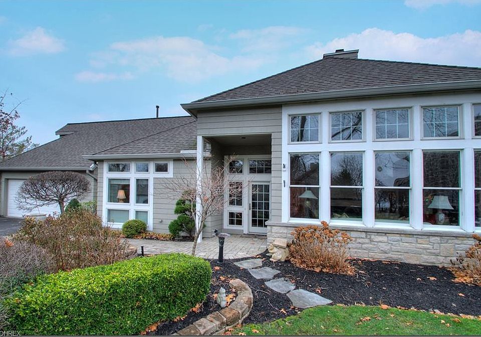 1st image of 32 Haskell Dr