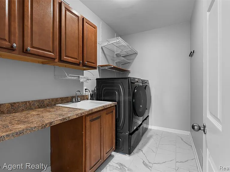 1066 Lorenzo Ct #1 — Photo 15